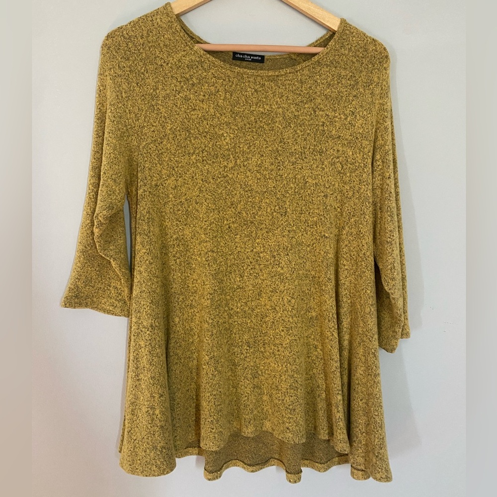 cha cha vente Yellow along Sleeve Top Size Small